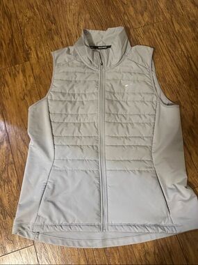 Nike Women's Light Gray Quilted Zip Vest Running Xl